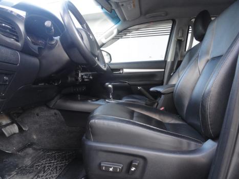 TOYOTA Hilux Caminhonete 2.8 16V SRV 4X4 DIESEL CABINE DUPLA AUTOMTICO, Foto 17