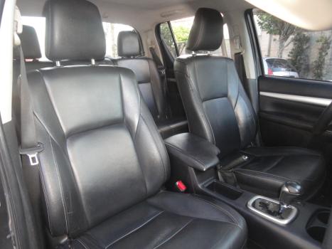 TOYOTA Hilux Caminhonete 2.8 16V SRV 4X4 DIESEL CABINE DUPLA AUTOMTICO, Foto 19
