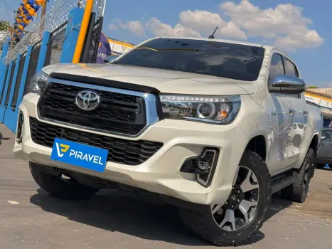 TOYOTA Hilux Caminhonete 2.8 16V SRX 50 ANOS 4X4 TURBO DIESEL CABINE DUPLA AUTOMTICO, Foto 1