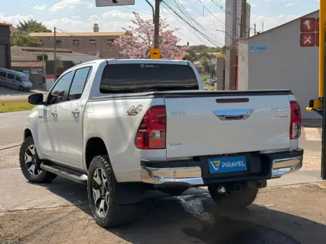 TOYOTA Hilux Caminhonete 2.8 16V SRX 50 ANOS 4X4 TURBO DIESEL CABINE DUPLA AUTOMTICO, Foto 5