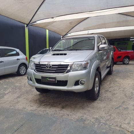 TOYOTA Hilux Caminhonete 3.0 4P 4X4 SRV TURBO DIESEL TOP CABINE DUPLA AUTOMTICO, Foto 2