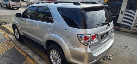 TOYOTA Hilux SW4 2.7 16V 4P SR FLEX AUTOMTICO, Foto 3