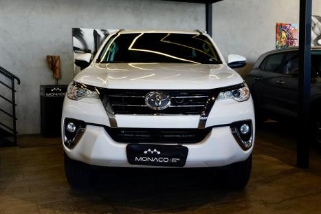 TOYOTA Hilux SW4 2.7 16V 4P FLEX SRV 7 LUGARES AUTOMTICO, Foto 1