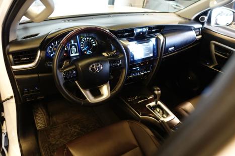 TOYOTA Hilux SW4 2.7 16V 4P FLEX SRV 7 LUGARES AUTOMTICO, Foto 3