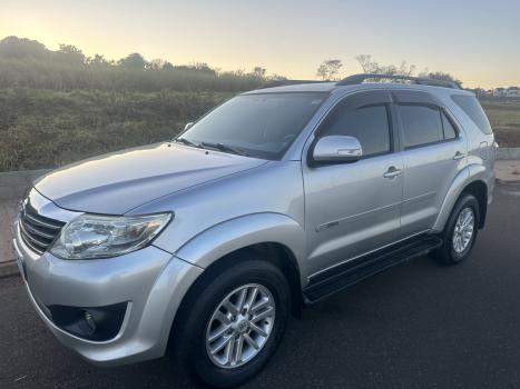 TOYOTA Hilux SW4 2.7 16V 4P SR FLEX AUTOMTICO, Foto 1