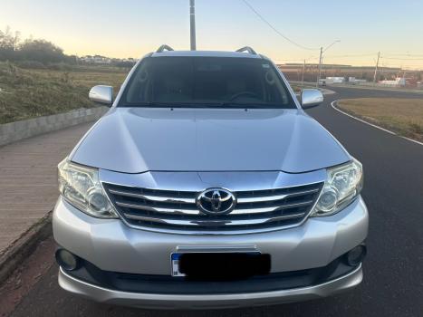 TOYOTA Hilux SW4 2.7 16V 4P SR FLEX AUTOMTICO, Foto 2