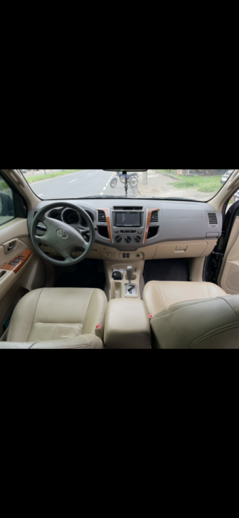 TOYOTA Hilux SW4 2.7 16V 4P FLEX SRV 7 LUGARES AUTOMTICO, Foto 2