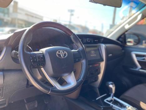 TOYOTA Hilux SW4 2.7 16V 4P SR AUTOMTICO, Foto 7