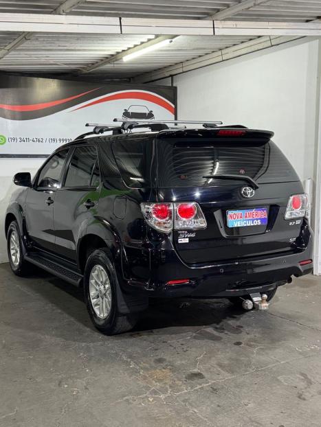 TOYOTA Hilux SW4 2.7 16V 4P FLEX SR 7 LUGARES AUTOMTICO, Foto 4