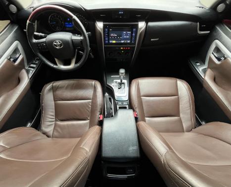 TOYOTA Hilux SW4 2.7 16V 4P SR FLEX AUTOMTICO, Foto 11
