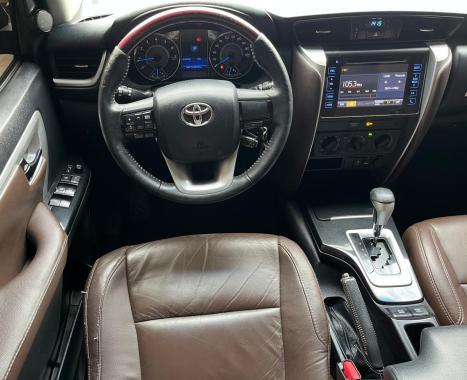 TOYOTA Hilux SW4 2.7 16V 4P SR FLEX AUTOMTICO, Foto 12