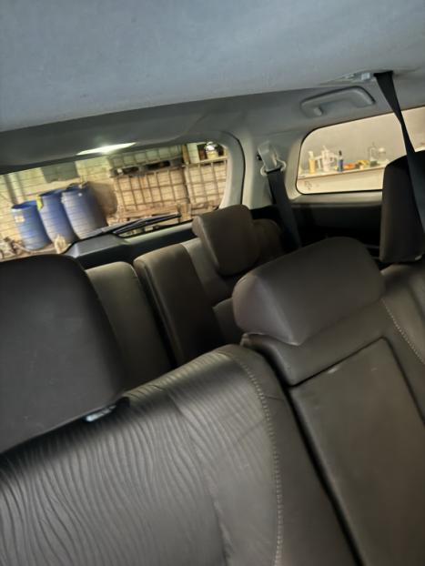 TOYOTA Hilux SW4 2.7 16V 4P FLEX SRV 7 LUGARES AUTOMTICO, Foto 3