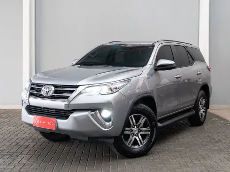 TOYOTA Hilux SW4 2.7 16V 4P FLEX SRV 7 LUGARES AUTOMTICO, Foto 3