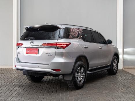 TOYOTA Hilux SW4 2.7 16V 4P FLEX SRV 7 LUGARES AUTOMTICO, Foto 7