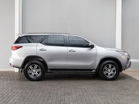 TOYOTA Hilux SW4 2.7 16V 4P FLEX SRV 7 LUGARES AUTOMTICO, Foto 8