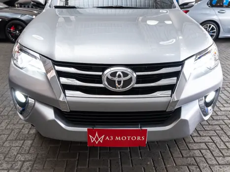 TOYOTA Hilux SW4 2.7 16V 4P FLEX SRV 7 LUGARES AUTOMTICO, Foto 28