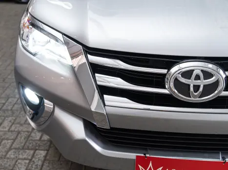 TOYOTA Hilux SW4 2.7 16V 4P FLEX SRV 7 LUGARES AUTOMTICO, Foto 29