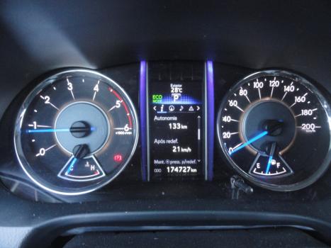 TOYOTA Hilux SW4 2.8 4P SRX 4X4 TURBO DIESEL AUTOMTICO, Foto 9