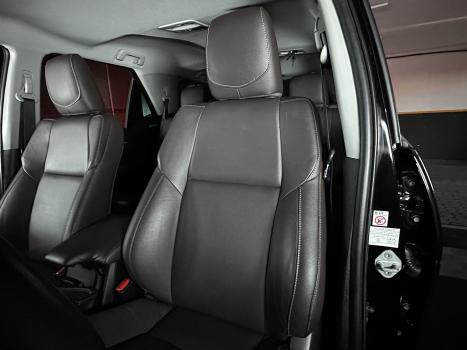 TOYOTA Hilux SW4 2.8 16V 4P SRX 4X4 7 LUGARES TURBO DIESEL AUTOMTICO, Foto 7