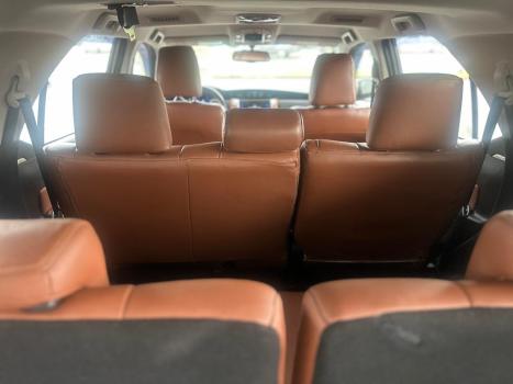 TOYOTA Hilux SW4 2.8 16V 4P SRX 4X4 7 LUGARES TURBO DIESEL AUTOMTICO, Foto 12