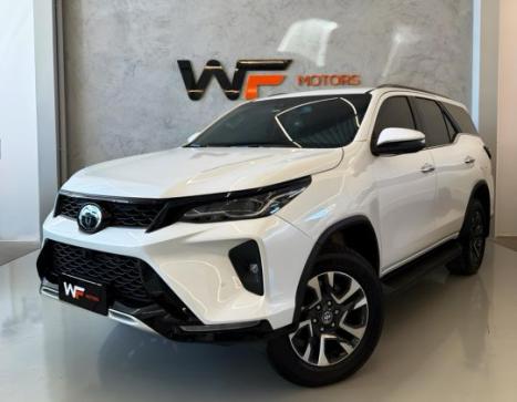 TOYOTA Hilux SW4 2.8 16V 4P SRX PLATINUM 4X4 7 LUGARES TURBO DIESEL AUTOMTICO, Foto 5
