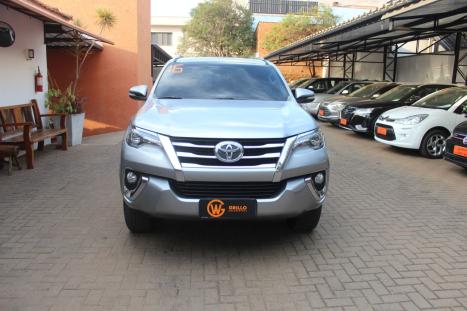 TOYOTA Hilux SW4 2.8 16V 4P SRX 4X4 7 LUGARES TURBO DIESEL AUTOMTICO, Foto 2