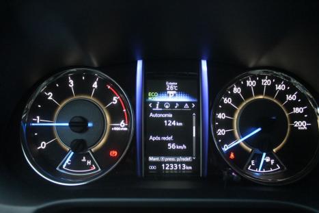 TOYOTA Hilux SW4 2.8 16V 4P SRX 4X4 7 LUGARES TURBO DIESEL AUTOMTICO, Foto 13