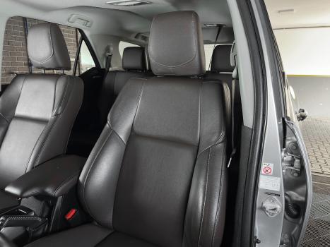TOYOTA Hilux SW4 2.8 4P SRX 4X4 TURBO DIESEL AUTOMTICO, Foto 10