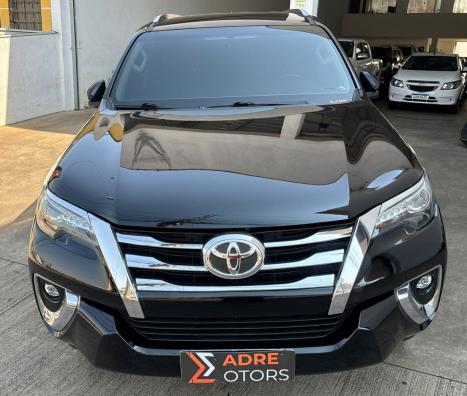 TOYOTA Hilux SW4 2.8 16V 4P SRX 4X4 7 LUGARES TURBO DIESEL AUTOMTICO, Foto 10