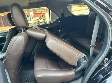 TOYOTA Hilux SW4 2.8 16V 4P SRX 4X4 7 LUGARES TURBO DIESEL AUTOMTICO, Foto 15