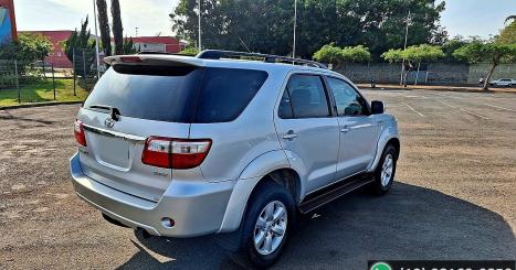 TOYOTA Hilux SW4 3.0 16V 4P SRV 4X4 7 LUGARES TURBO DIESEL AUTOMTICO, Foto 13