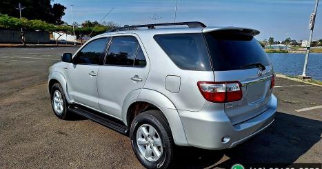 TOYOTA Hilux SW4 3.0 16V 4P SRV 4X4 7 LUGARES TURBO DIESEL AUTOMTICO, Foto 18