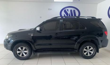 TOYOTA Hilux SW4 3.0 16V 4P SRV 4X4 TURBO DIESEL AUTOMTICO, Foto 2