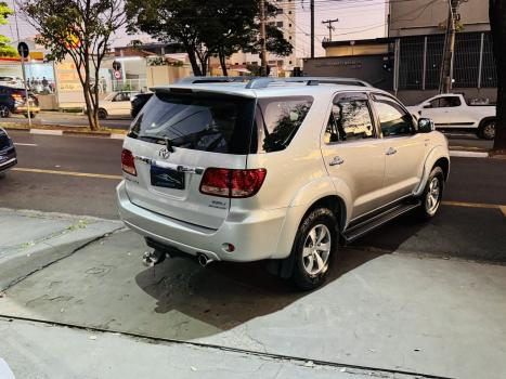 TOYOTA Hilux SW4 3.0 16V 4P SRV 4X4 TURBO DIESEL AUTOMTICO, Foto 7