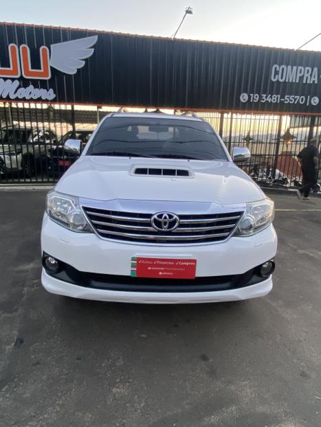 TOYOTA Hilux SW4 3.0 16V 4P SRV 4X4 TURBO DIESEL AUTOMTICO, Foto 2