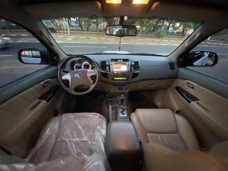 TOYOTA Hilux SW4 3.0 16V 4P SRV 4X4 TURBO DIESEL AUTOMTICO, Foto 8