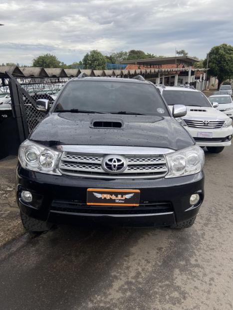 TOYOTA Hilux SW4 3.0 16V 4P SR 4X4 TURBO DIESEL AUTOMTICO, Foto 2