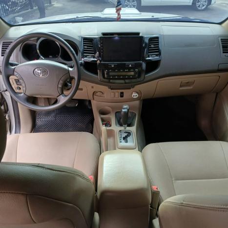 TOYOTA Hilux SW4 3.0 16V 4P SRV 4X4 7 LUGARES TURBO DIESEL AUTOMTICO, Foto 7