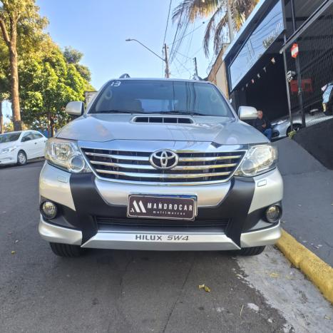 TOYOTA Hilux SW4 3.0 16V 4P SRV 4X4 TURBO DIESEL AUTOMTICO, Foto 1
