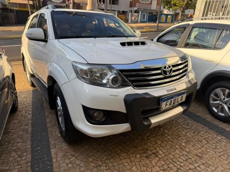 TOYOTA Hilux SW4 3.0 16V 4P SRV 4X4 TURBO DIESEL AUTOMTICO, Foto 3
