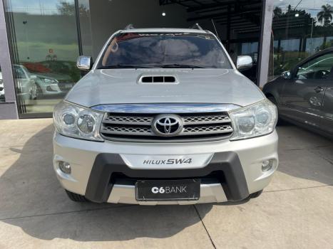 TOYOTA Hilux SW4 3.0 V6 12V 4P SRV 4X4 TURBO DIESEL AUTOMTICO, Foto 1