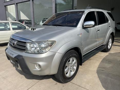 TOYOTA Hilux SW4 3.0 V6 12V 4P SRV 4X4 TURBO DIESEL AUTOMTICO, Foto 3
