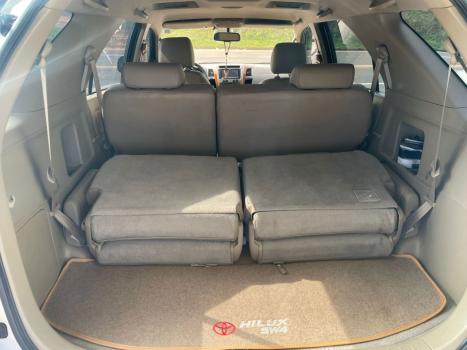 TOYOTA Hilux SW4 3.0 V6 12V 4P SRV 4X4 TURBO DIESEL AUTOMTICO, Foto 6