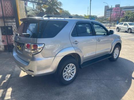 TOYOTA Hilux SW4 3.0 16V 4P SRV 4X4 TURBO DIESEL AUTOMTICO, Foto 4