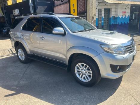 TOYOTA Hilux SW4 3.0 16V 4P SRV 4X4 TURBO DIESEL AUTOMTICO, Foto 5