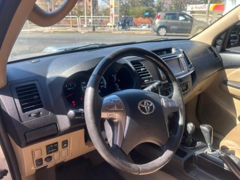 TOYOTA Hilux SW4 3.0 16V 4P SRV 4X4 TURBO DIESEL AUTOMTICO, Foto 8