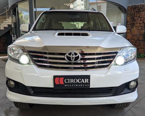 TOYOTA Hilux SW4 3.0 16V 4P SRV 4X4 TURBO DIESEL AUTOMTICO, Foto 2