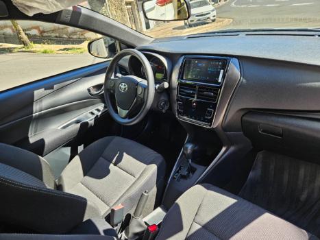 TOYOTA Yaris Hatch 1.5 16V 4P FLEX XL MULTIDRIVE AUTOMTICO CVT, Foto 5