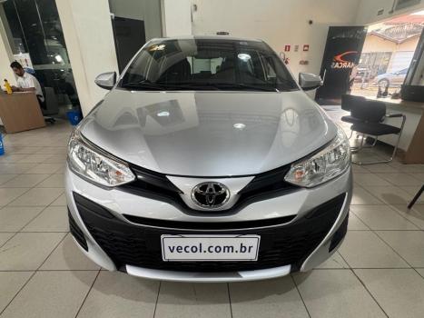 TOYOTA Yaris Hatch 1.5 16V 4P FLEX XL PLUS CONNECT MULTIDRIVE AUTOMTICO CVT, Foto 2