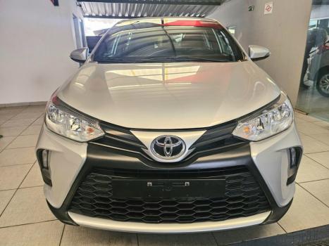 TOYOTA Yaris Hatch 1.5 16V 4P FLEX XL MULTIDRIVE AUTOMTICO CVT, Foto 2